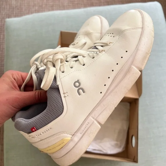 On Running The Roger - Picture 2 of 8